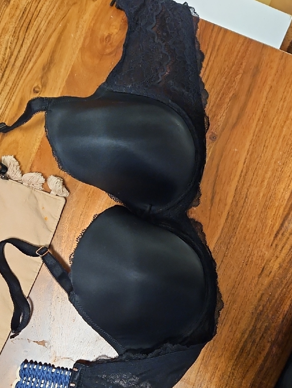 Victoria's Secret Black Lace T-Shirt Bra 34G